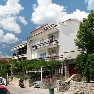 With A Parking Space - 5553 Apartman